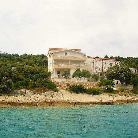 Apartments Loncar Veliki Drvenik Bagian luar foto